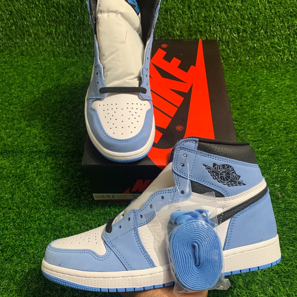 2021 Air Jordan 1 Retro High OG “University Blue” - Picture 5 of 14